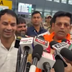 पटना एयरपोर्ट पर साथ दिखे रवि किशन और तेज प्रताप यादव, BJP जॉइन करने की लगी अटकलें